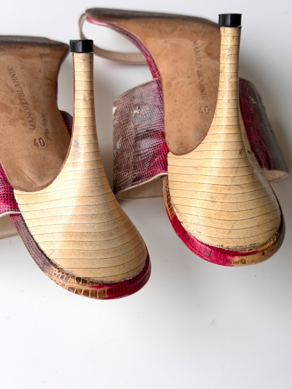 Vintage Manolo Blahnik pink croc leather slide sandals, IT 40 - Picture 9 of 9